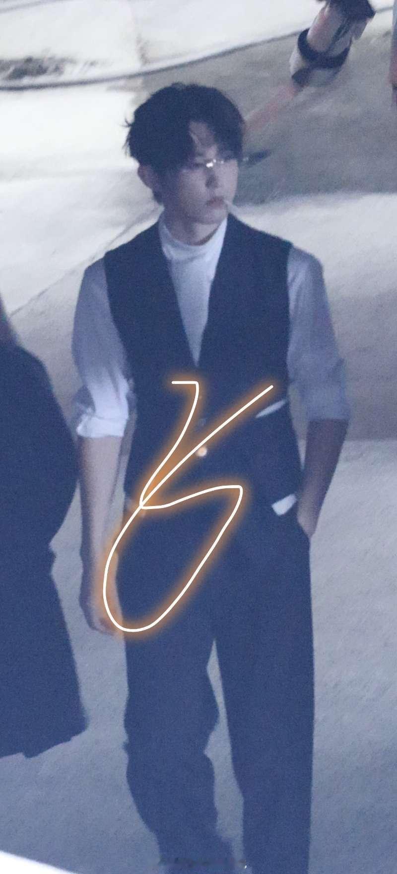 卧槽呀 