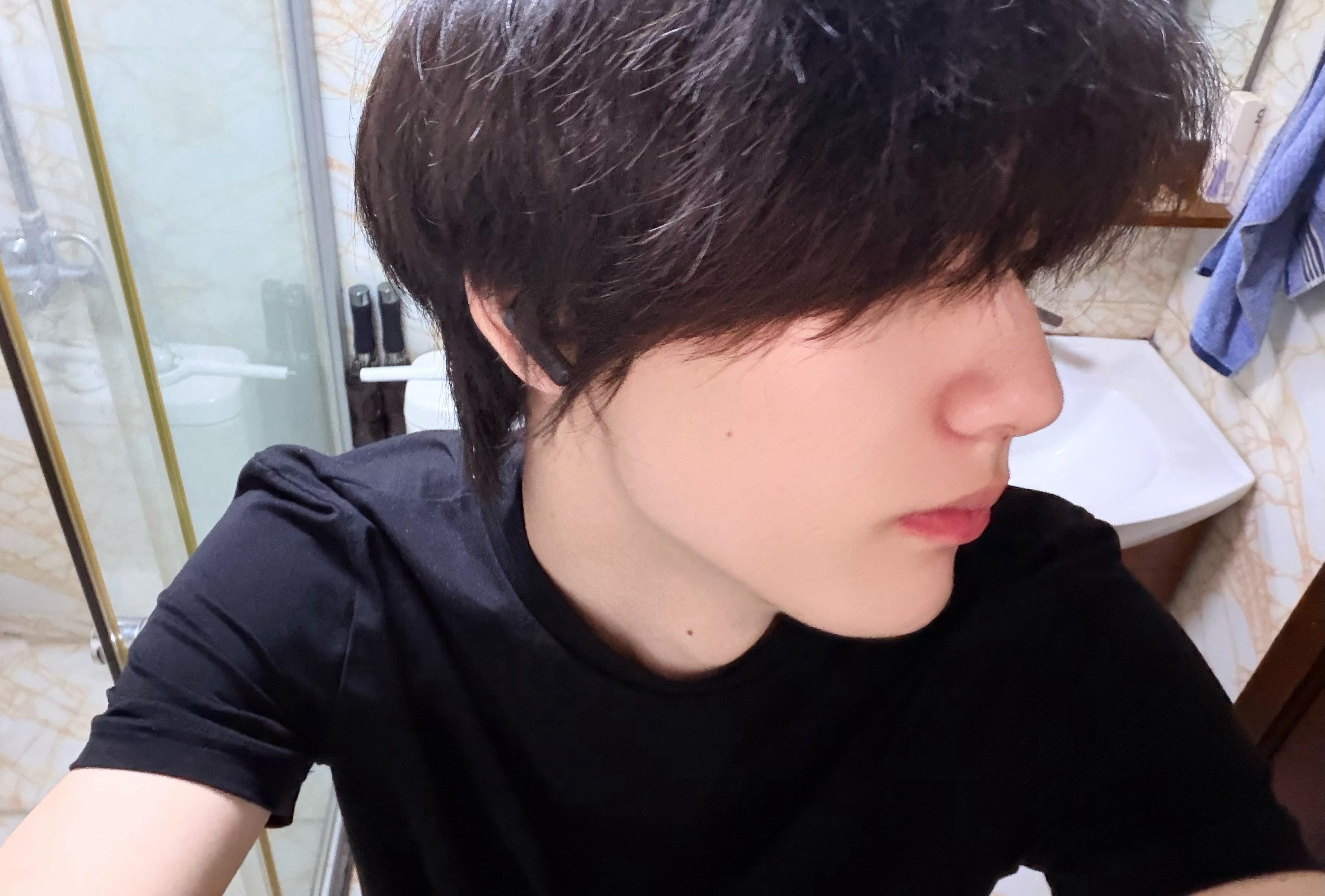 我都好了 现在谁打我一巴掌我都会亲亲对方的手掌心然后给他看一眼我宝贝的照片 ​​