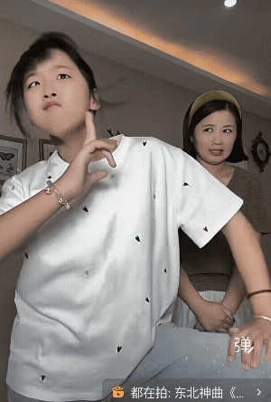 不得了，这个丫头以后走上社会不是一般人能对付得了的，头脑绝对够用灵活，看她的眼神