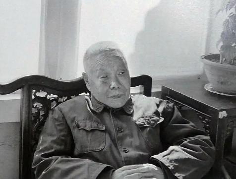 清朝太监回忆：妃子洗澡从不用手和避讳太监，十分侮辱人。中国最后一个太监孙耀庭回忆