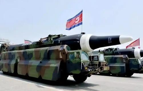 雷霆反击！朝鲜10余枚导弹直指日本，不废话只亮剑。3月14日，朝鲜直接亮剑，从平