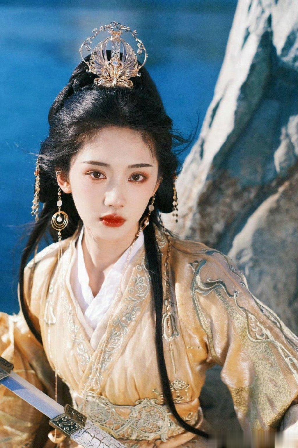 #献鱼女主换成王影璐了#我们的宝儿姐要出演献鱼了吗，到底是不是真的，陈飞宇和王影