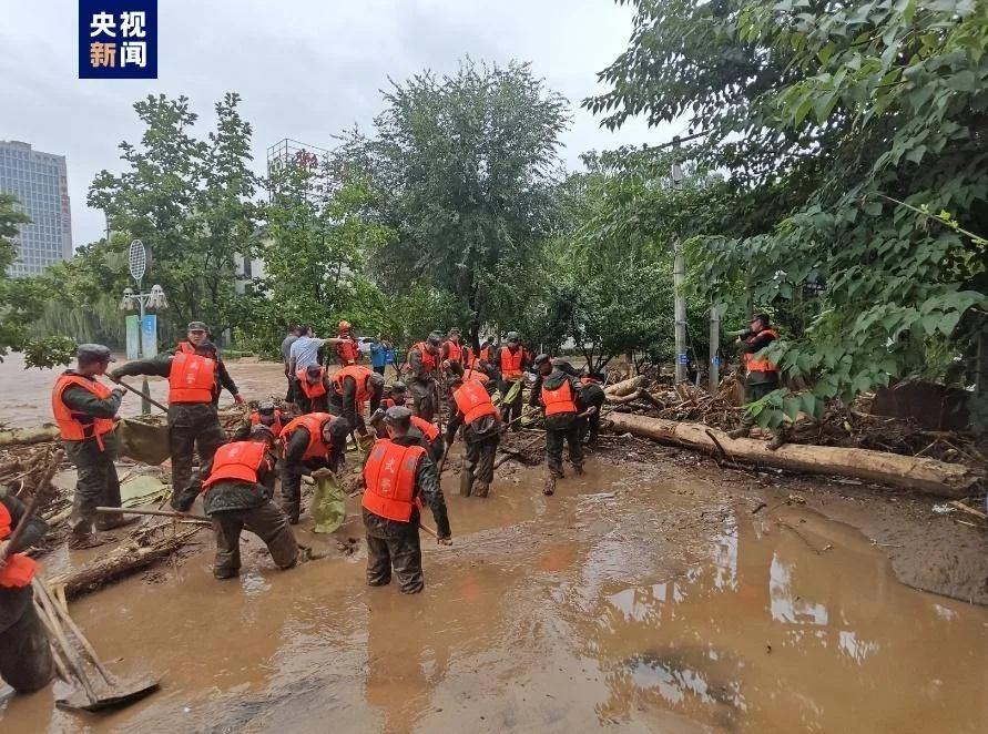 针对近期陕西多地持续强降雨引发洪涝灾害，应急管理部、财政部、发改委今日联合紧急调