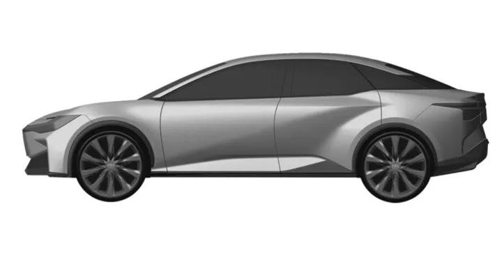 00后送爸爸的第一台新能源见过不少新能源车堆参数，但一汽丰田bZ5是真的在堆“实