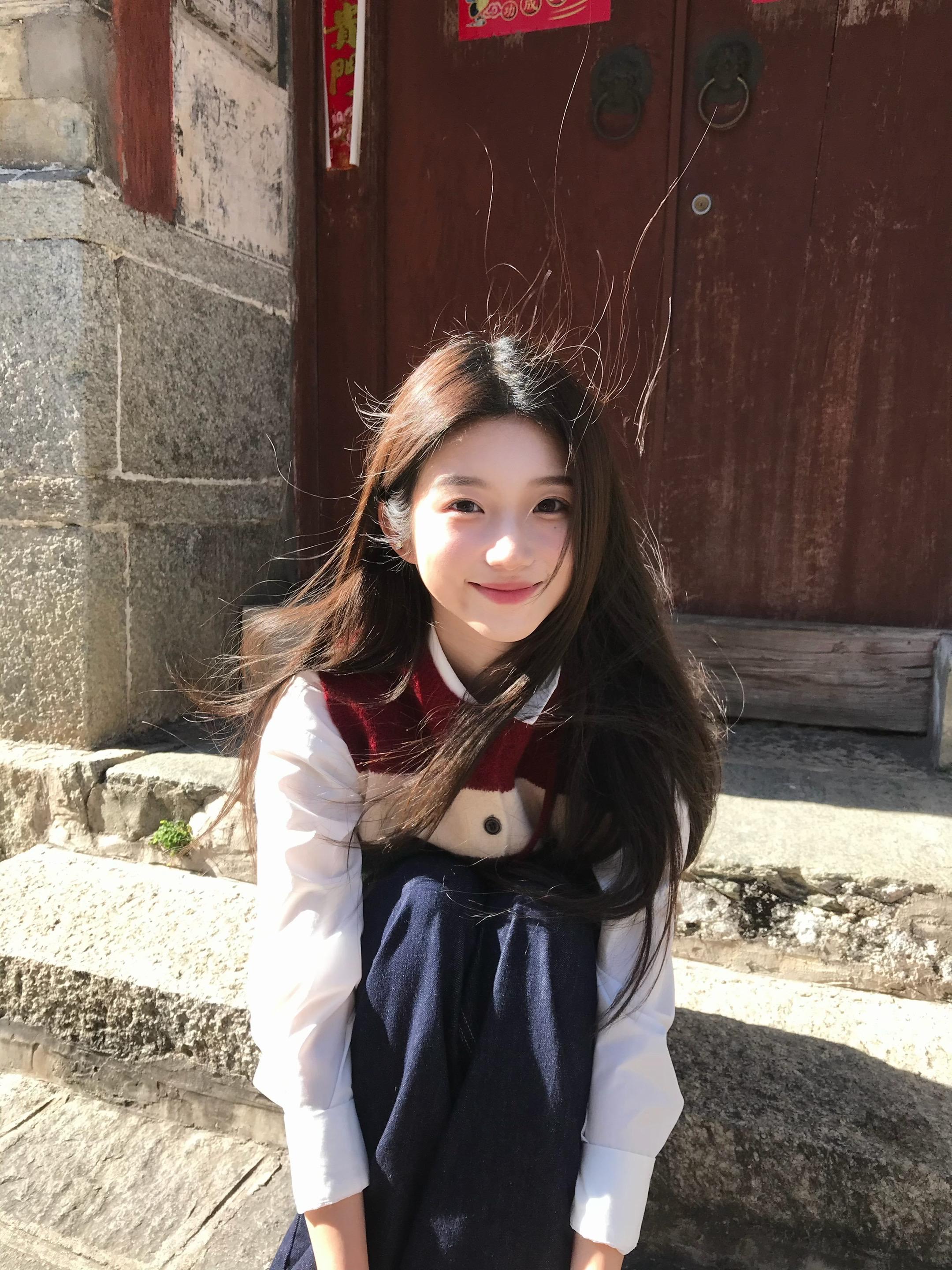 春天是她最爱的季节💐。