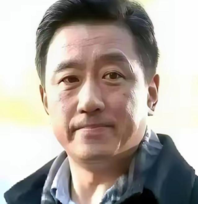 2000年新疆戈壁滩拍摄《末路1997》时，演员吴卫东在戏完成七成后突然提出片酬