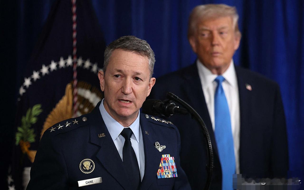 美军参谋长联席会议主席丹·凯恩将军警告特朗普，打击伊朗可能会导致冲突旷日持久，并