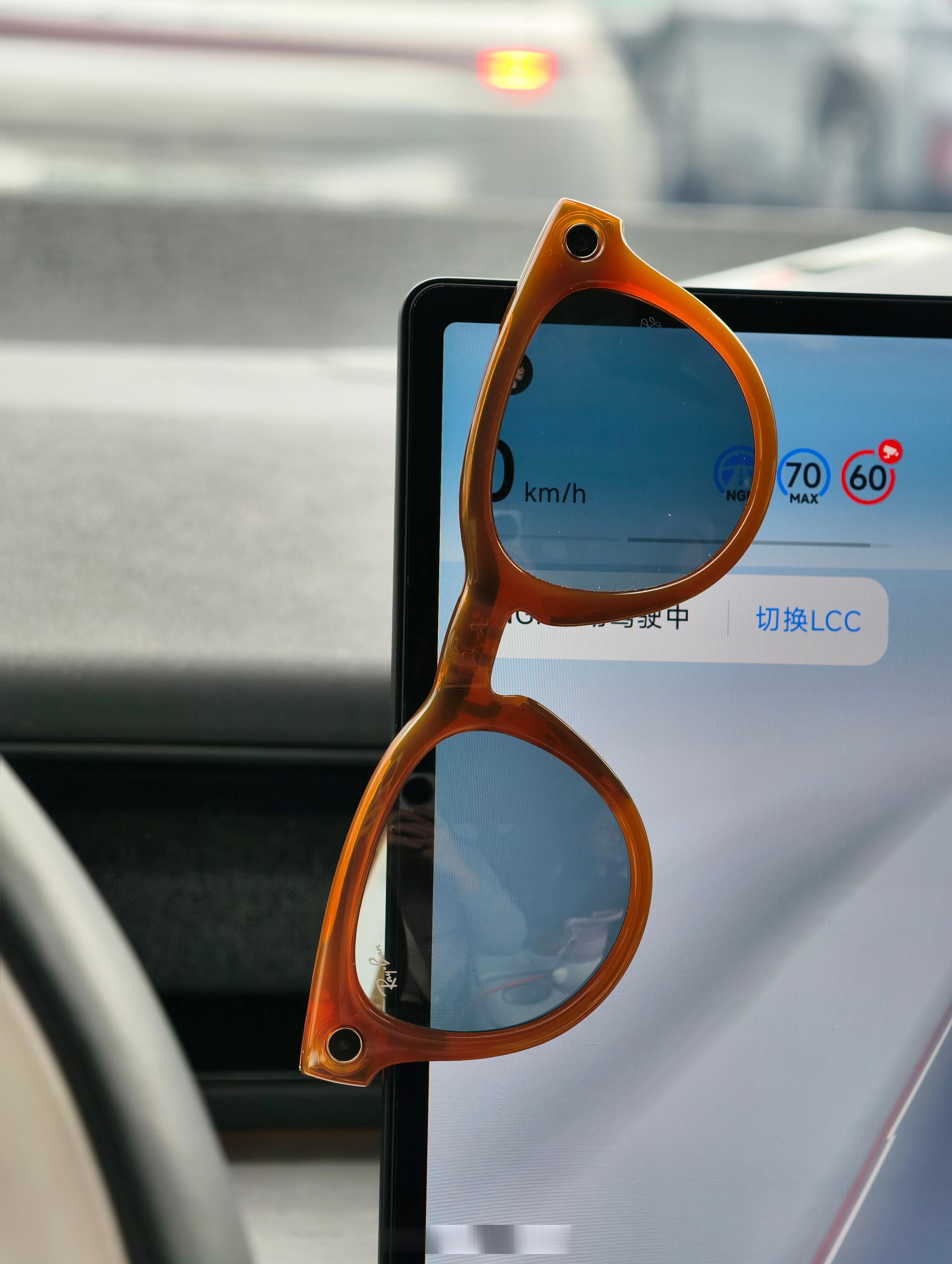 坏消息：Meta 被的配件商整没了好消息：特叔重新给我买了一副 Meta之前买的