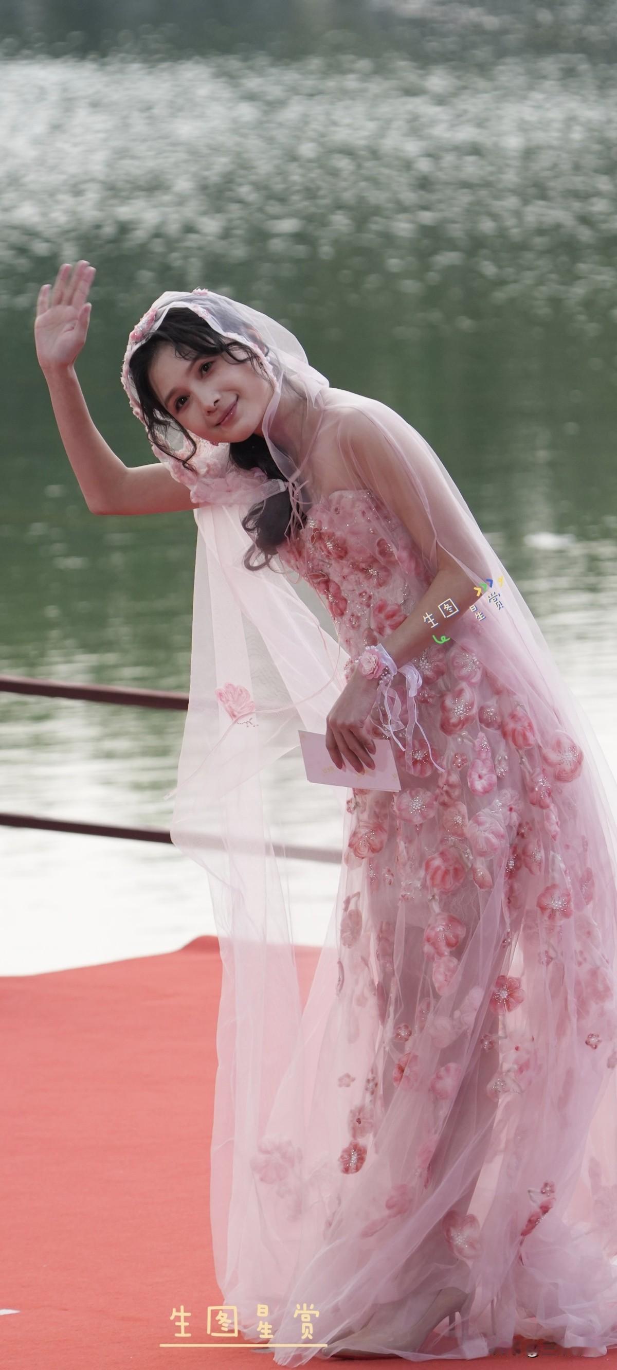 左一×横店微短剧之夜哪位女星最迷人