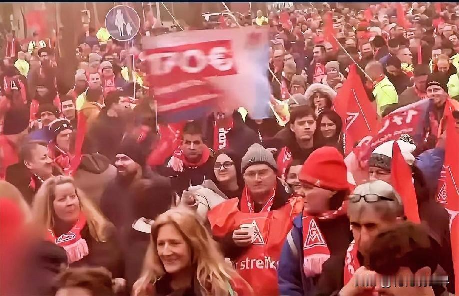 12月6日下午的最新消息，现在他来了，第六条：民调显示超半数欧洲人视特朗普为“敌