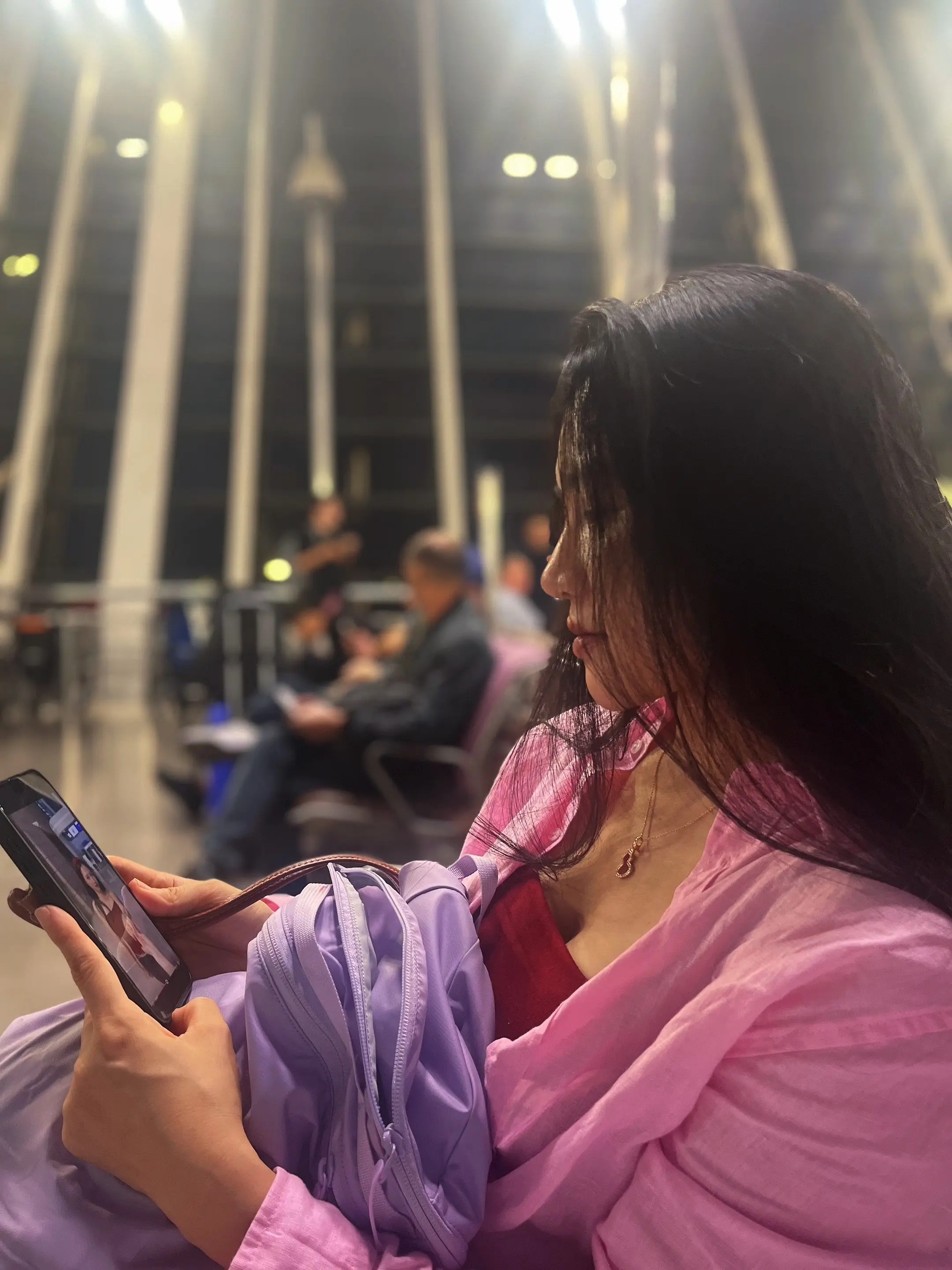 姐妹审美太绝能随时随地抓拍不经意瞬间。