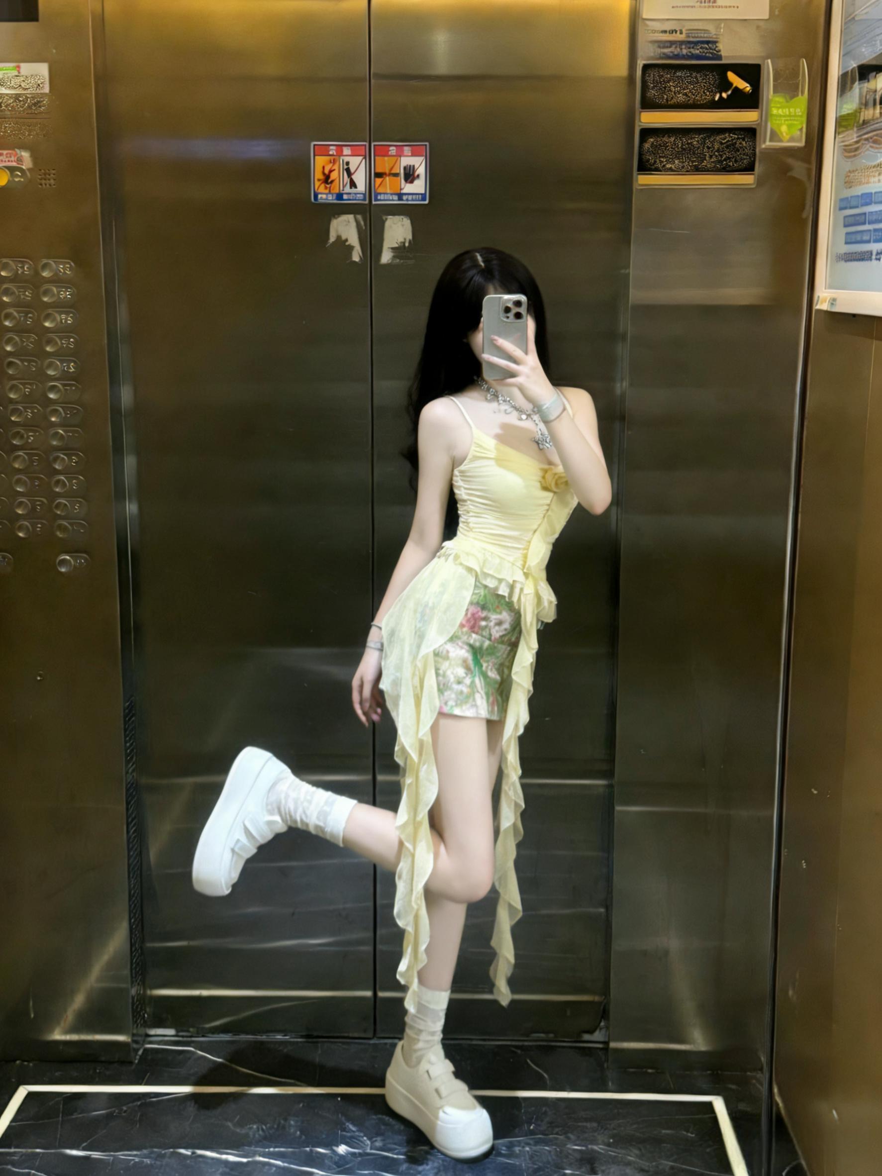 我已经闭好一只眼睛了就等你说晚安闭另一只了⌯>ᴗo⌯