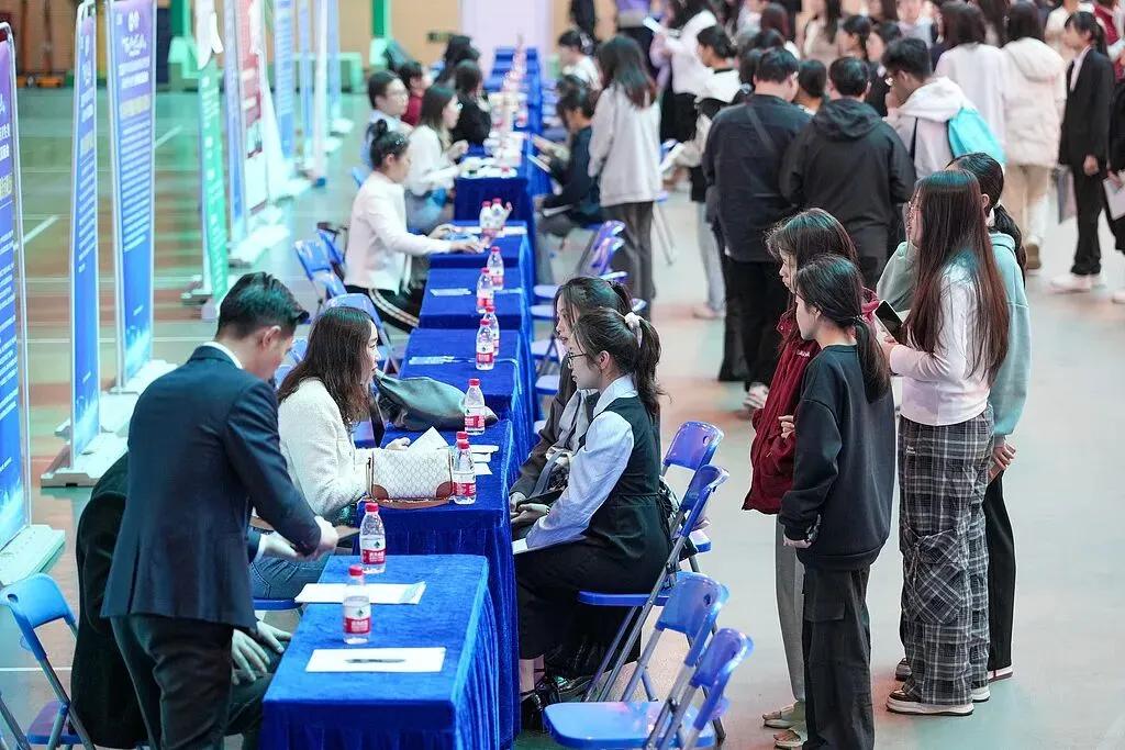 8月3日到9日线上专场招聘开启，覆盖人工智能、新能源、医疗、物流四大热门行业，1