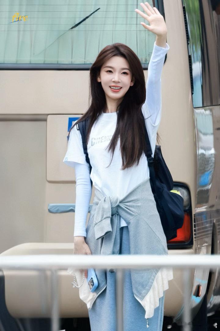 陈瑶COSMO乘风二公大片乘风2026 时尚COSMO镜头下的乘风姐姐，从来不缺