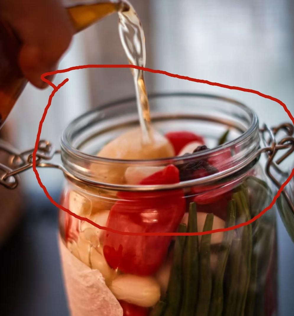 国家为什么高度重视三农工作，这真的是关系到十几亿人的餐桌的大事。
中国人均土地少