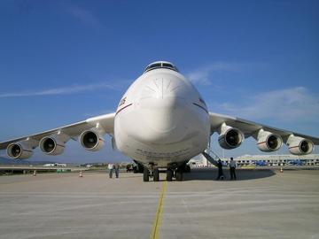 为何世界航空界普遍认为安－225难以再次复制？这架1988年首飞的“空中火车”，