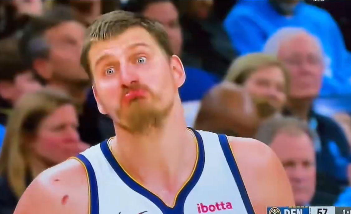 约基奇表情包+1都说我刷子 这场呢nba