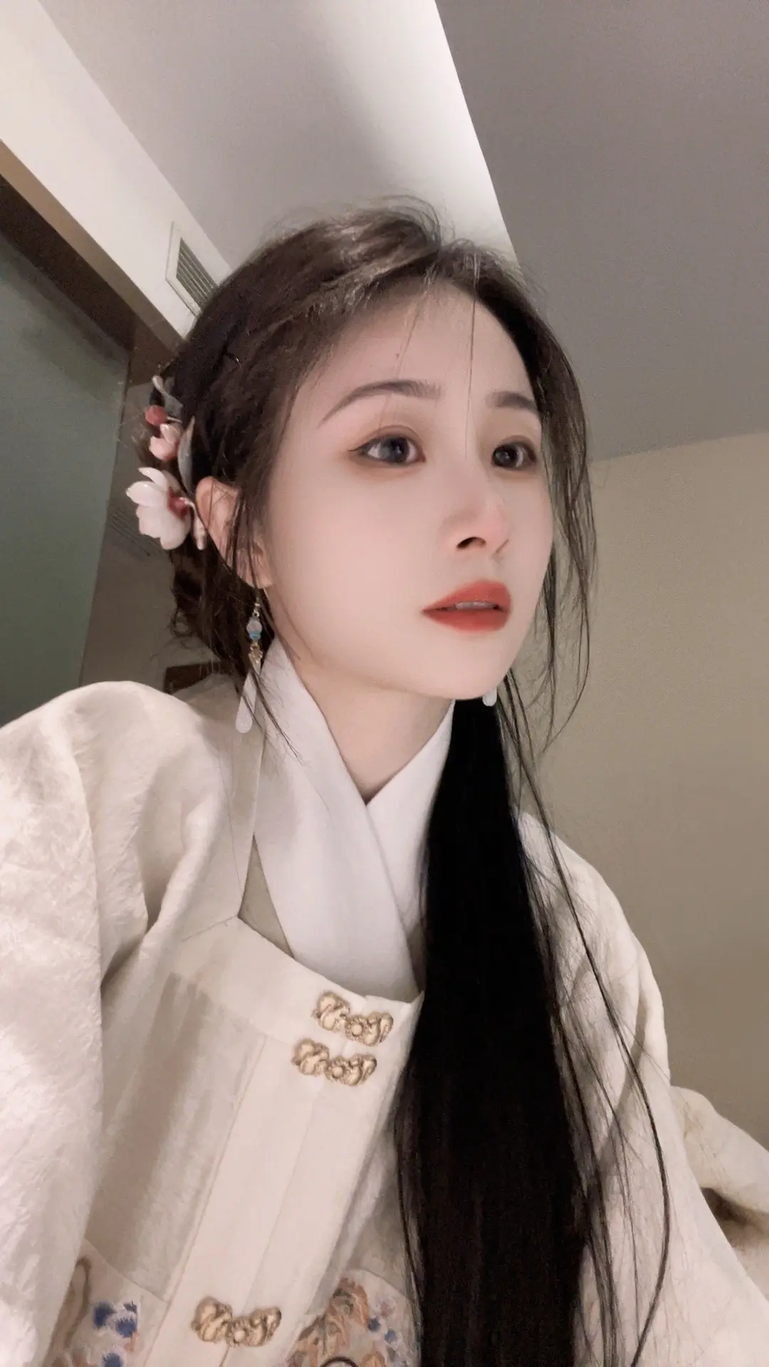 不要预设和别人共渡一生，就自然的相处
