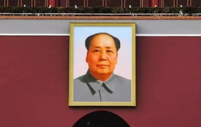 历史上的今天，1980年8月23日，意大利女记者法拉奇采访邓。她单刀直入地问：天