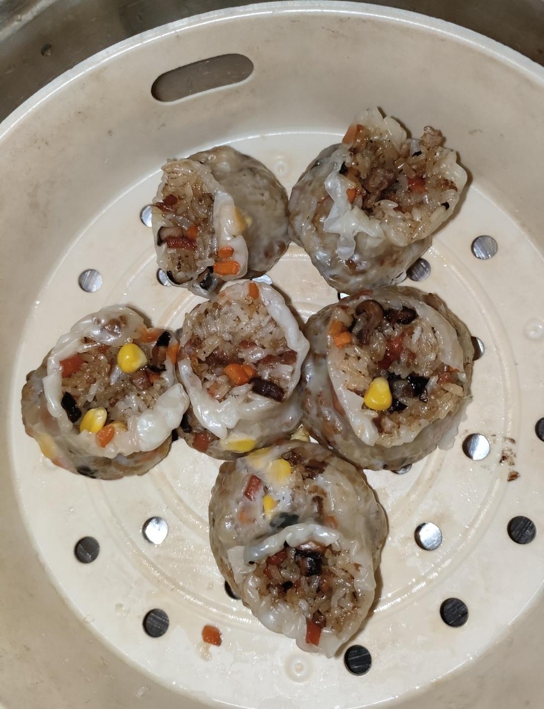 大晚上的心血来潮 突然想吃烧麦了 刚好自己会做 花了一个多小时 做出来的卖相不好