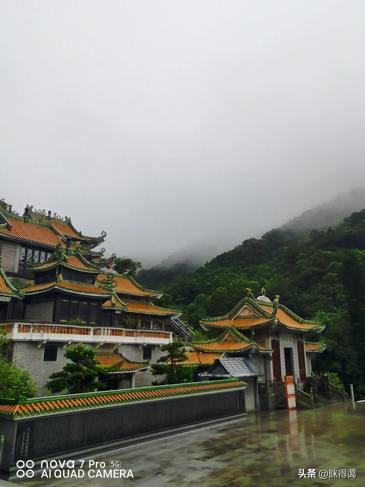 带身后缘分，梦里有指引和召唤！
最近两次梦到山！都是天亮快醒时！

忘了是去年还