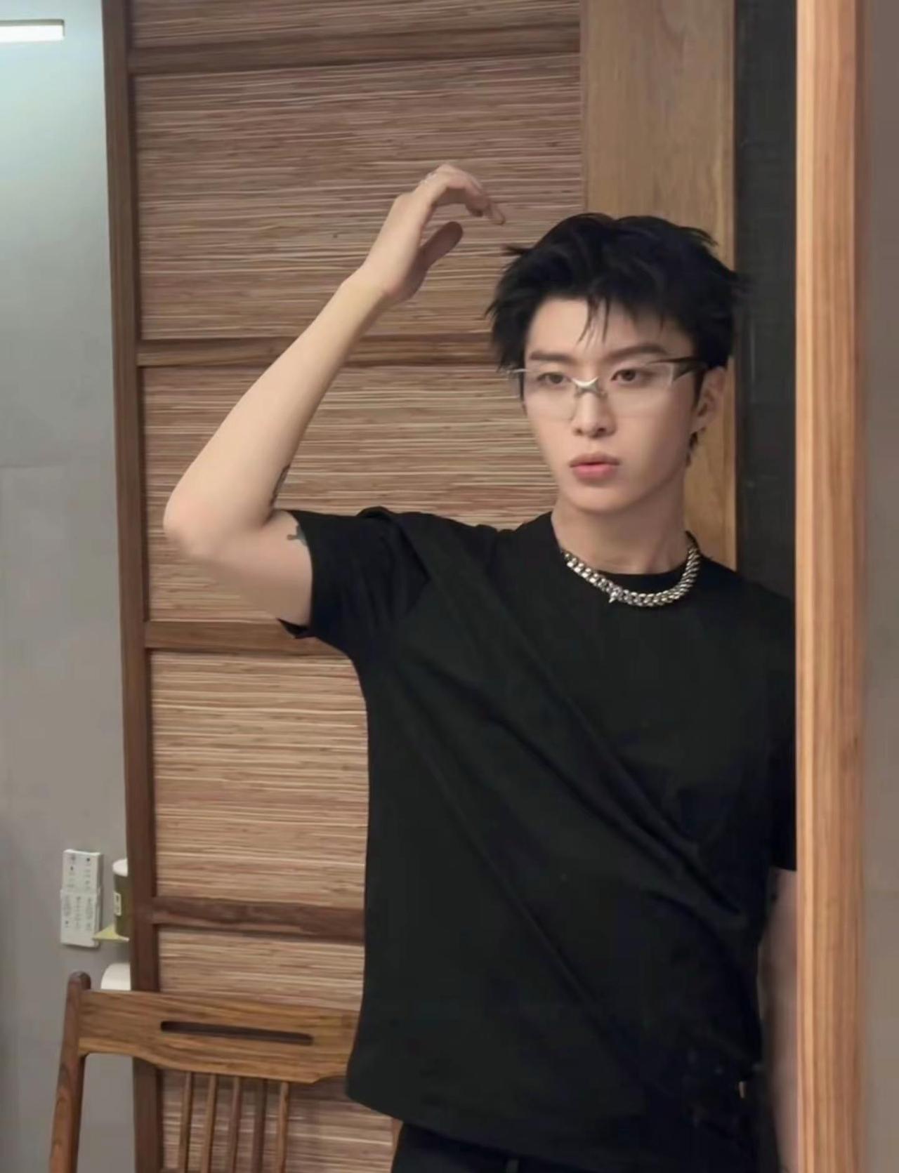 确实萌休闲穿搭