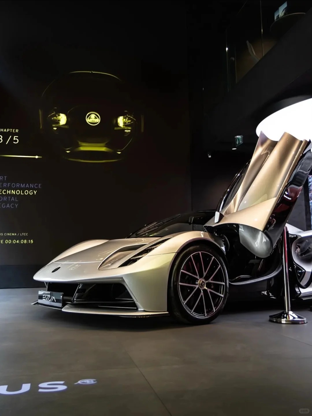 晚上好，人早晚会爱上LOTUS车东车西