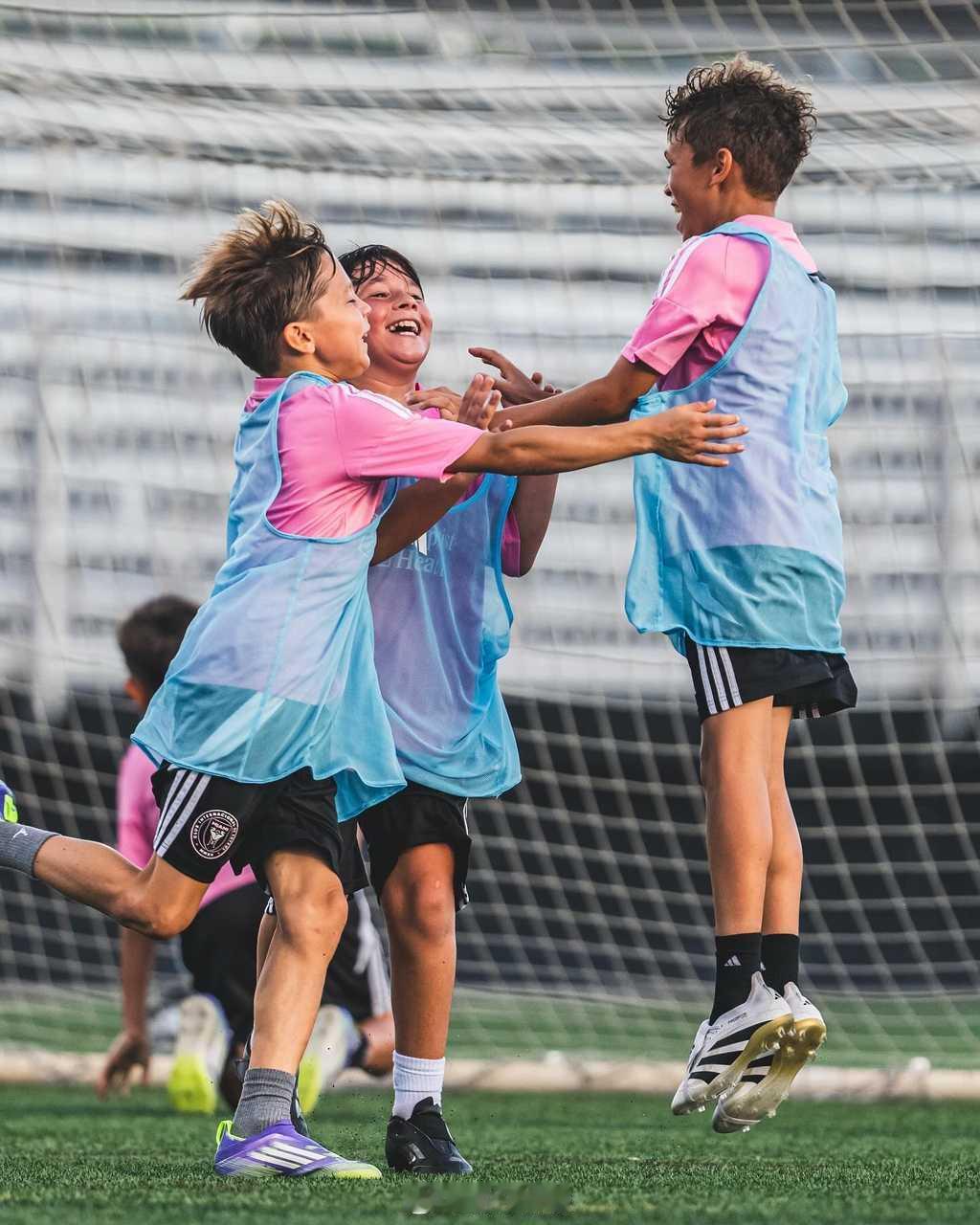 马特奥梅西[超话] 开心[奶牛猫] ​​​