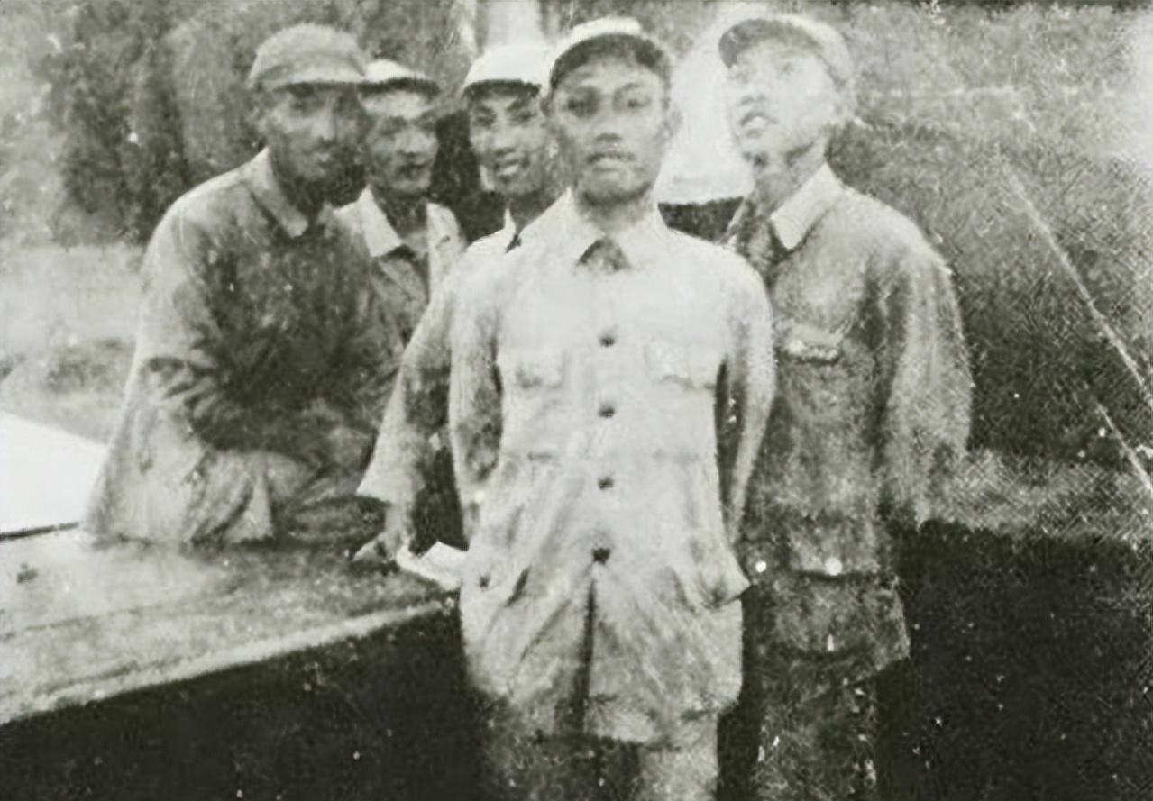 “记住，咱们老家在……”1981 年 11 月 21 日清晨 6 点，台北刑场寒
