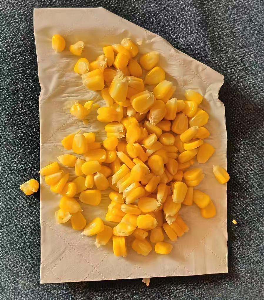 这玉米杯味道好像有点怪怪的