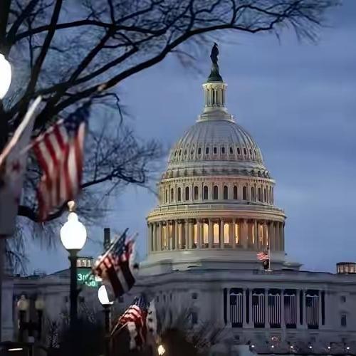 西班牙称霸世界100年，荷兰称霸世界50年，英国称霸世界130年，如果美国称霸世