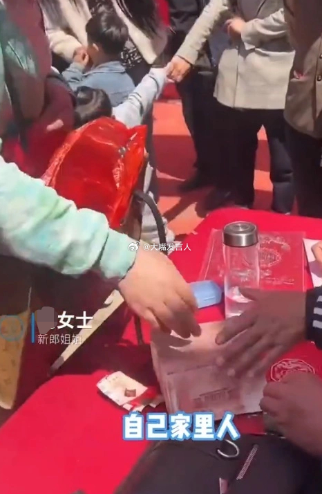 特朗普称太忙去不了儿子婚礼   去、应该去、必须去既然早就举贤不避亲，把亲家公安