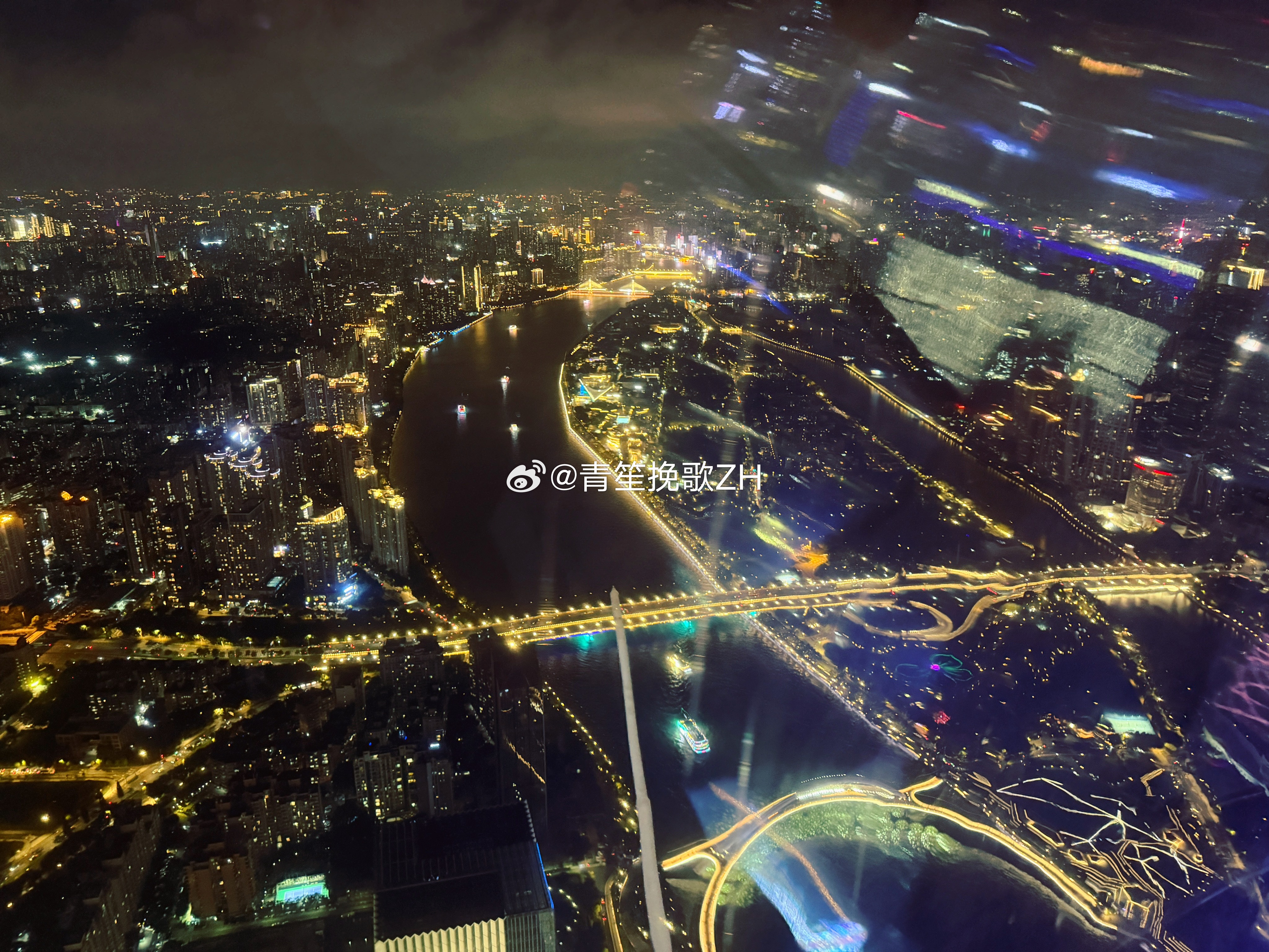 吹吹风，看看广州的夜景 