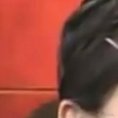 就算没人表扬你，今天也是很美好的一天，你的价值从来，都不存在于别人眼中。 ​​​