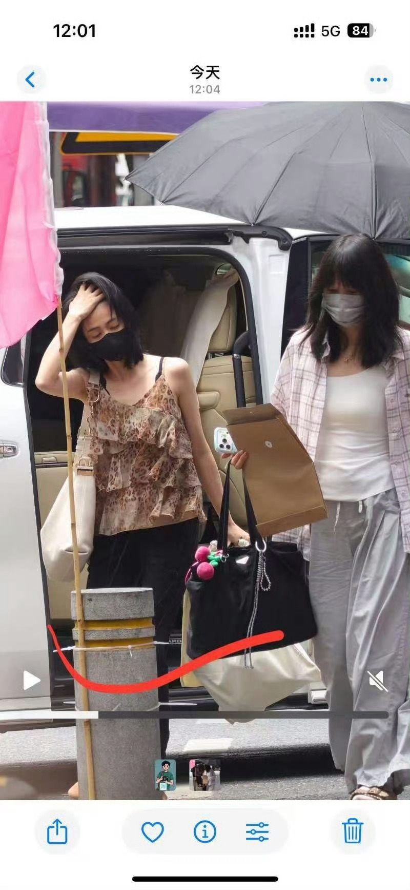 梦妍又没睡醒 