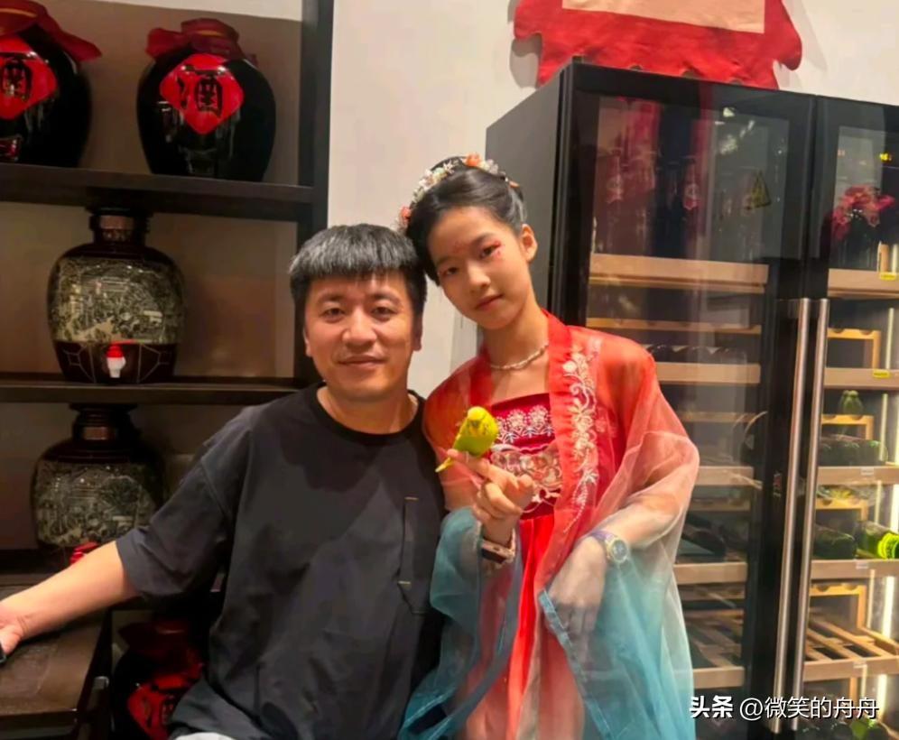 早就知道张老师在直播间讲普通学子求学的事情，一直想着有时间了再去直播间看，没想到