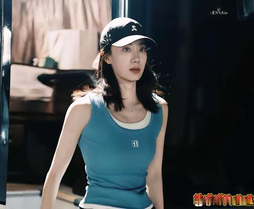 张小斐真的是一个狠人呐！张小斐突然上热搜了！这次不是因为贾玲，而是她竟然为了拍《