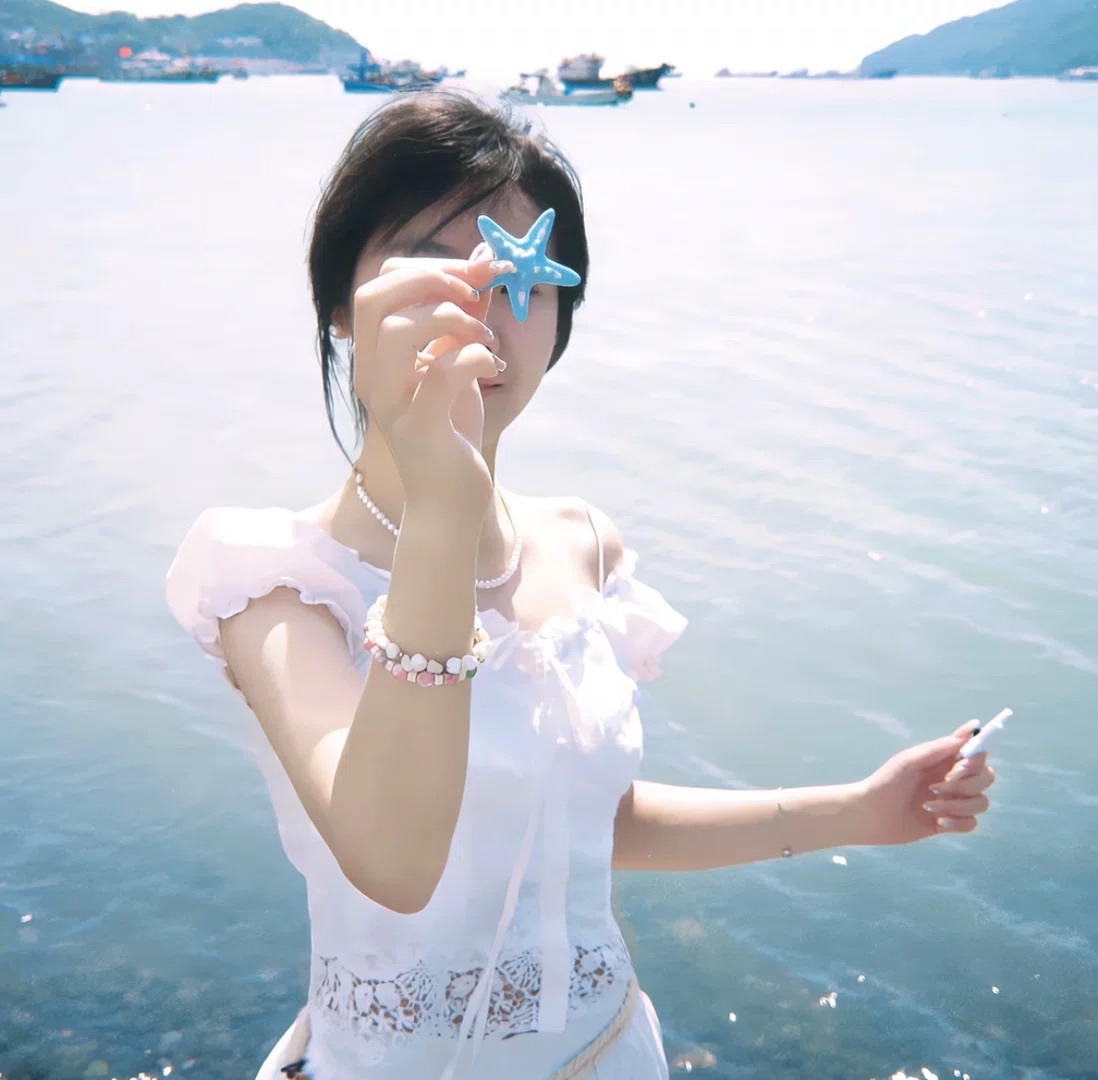 一期小众风格女生头像 