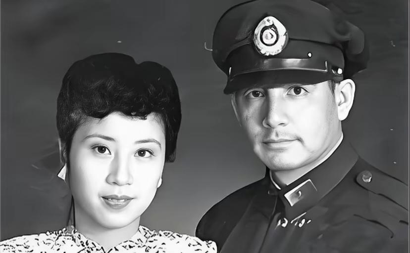 1935年冬，驻汉中的张灵甫回西安，带着妻子吴海兰回户县老家。

就因为听信战友