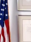 【前特朗普顾问博尔顿表示，乌克兰需要将征兵年龄从25岁降至18岁。 约翰·博尔顿