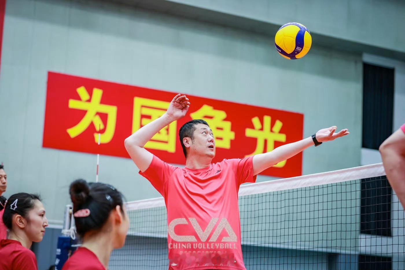 【讨论贴】我感觉中国🇨🇳女排今年集训最重要的是要加强发球，个人觉得2019年