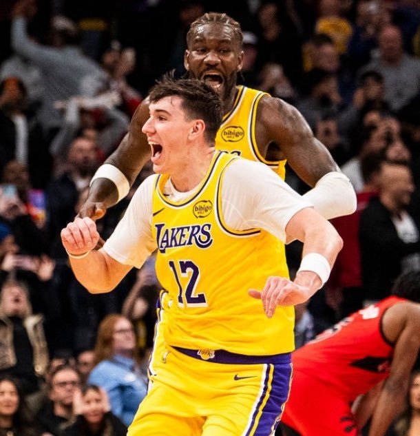 艾顿向杰克·拉拉维亚表达爱意：“杰克就像我们家的斗牛犬一样。人们觉得他是弱者，或