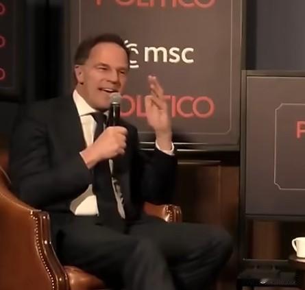 你有‘爸爸情结’吗？——北约秘书长吕特被问及“特朗普爸爸”这个绰号时回应道：
