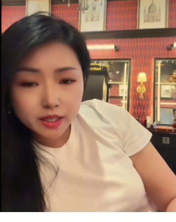 罗姣称遇到一个对的人、同频共振之人，他会滋养你，就像一朵花，有人每日为它施肥、浇