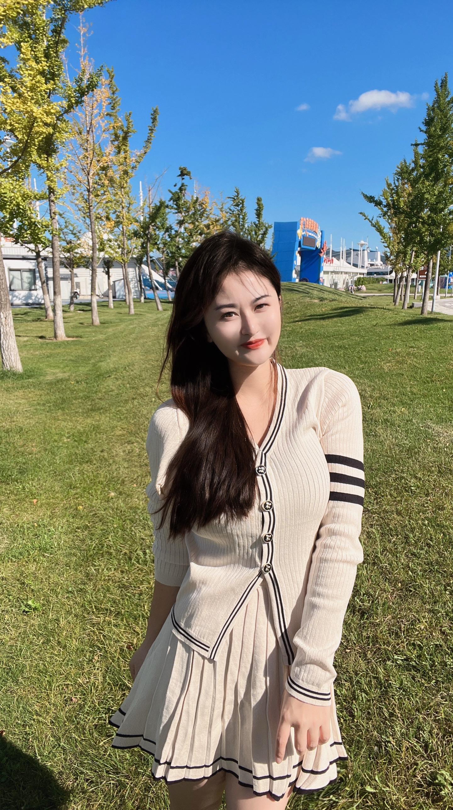 时间教会我两样东西，就是珍惜和放弃……