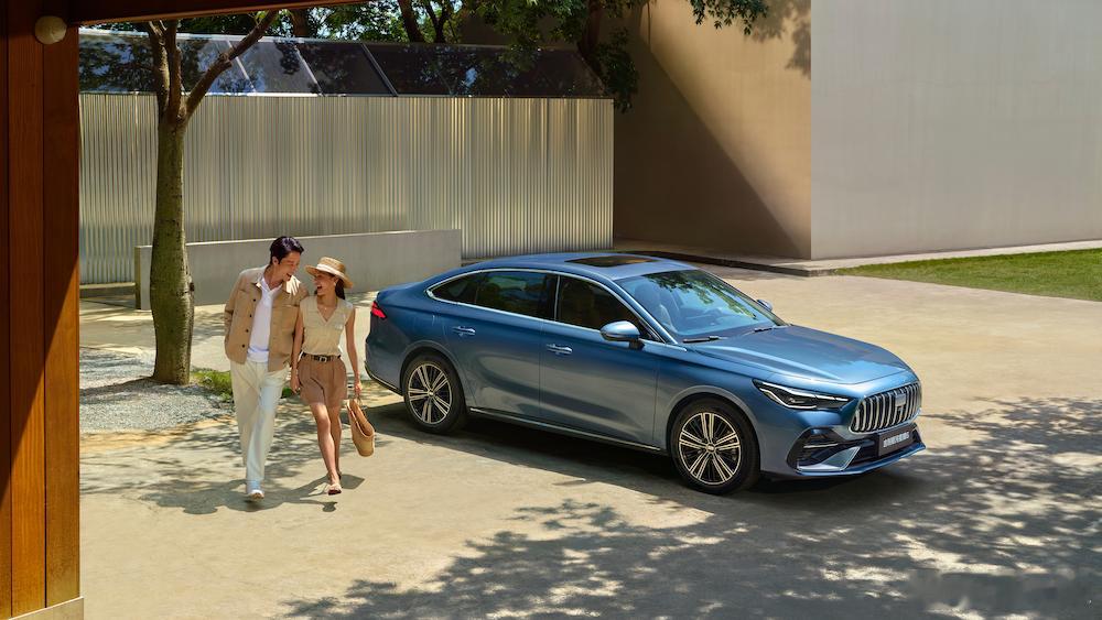 新一代国民神车吉利银河星耀6全球上市，限时6.88万元起，至高享七重购车权益吉利