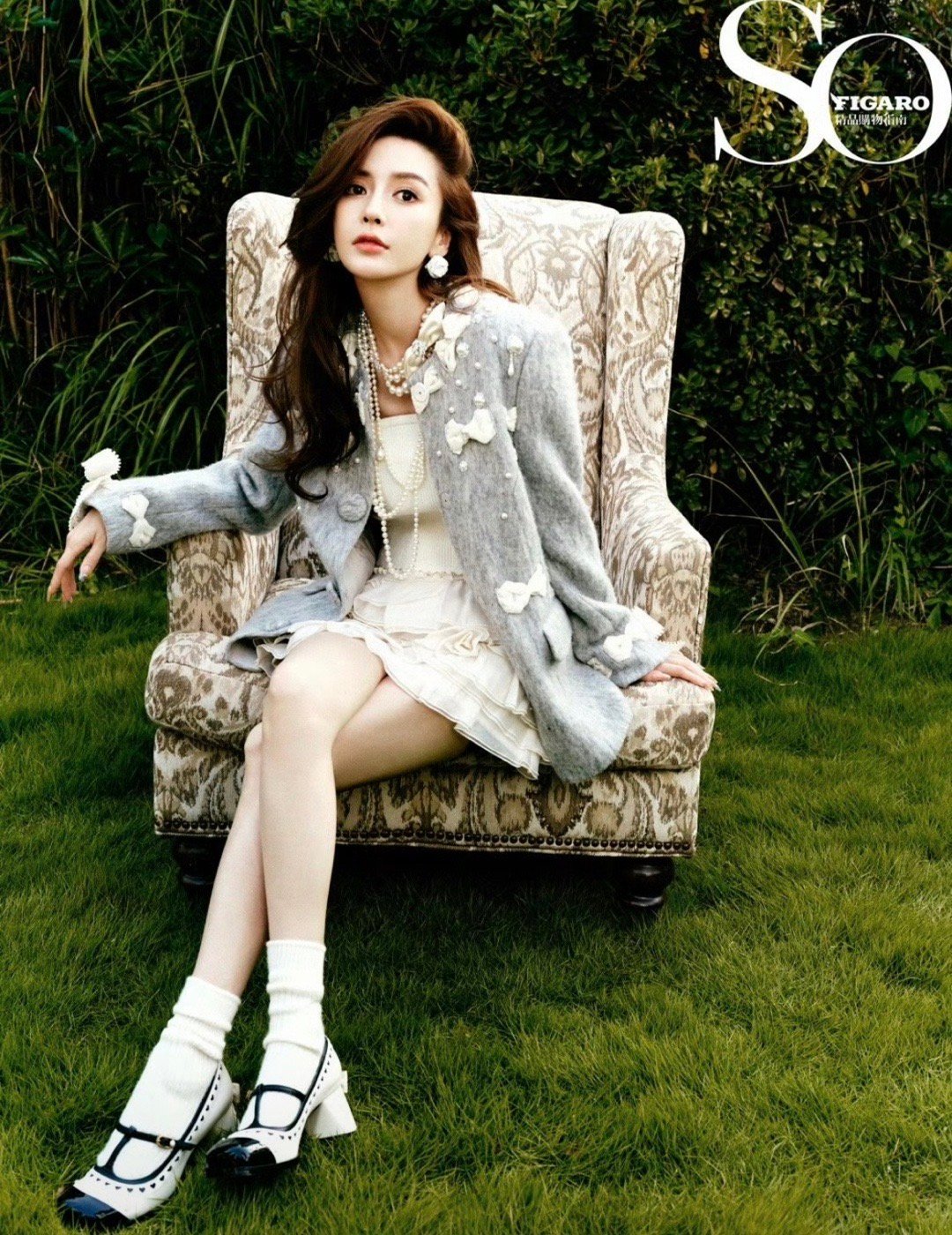 Angelababy最新封面大片，SoFigaro中文版十月刊封面预告，时尚贵气