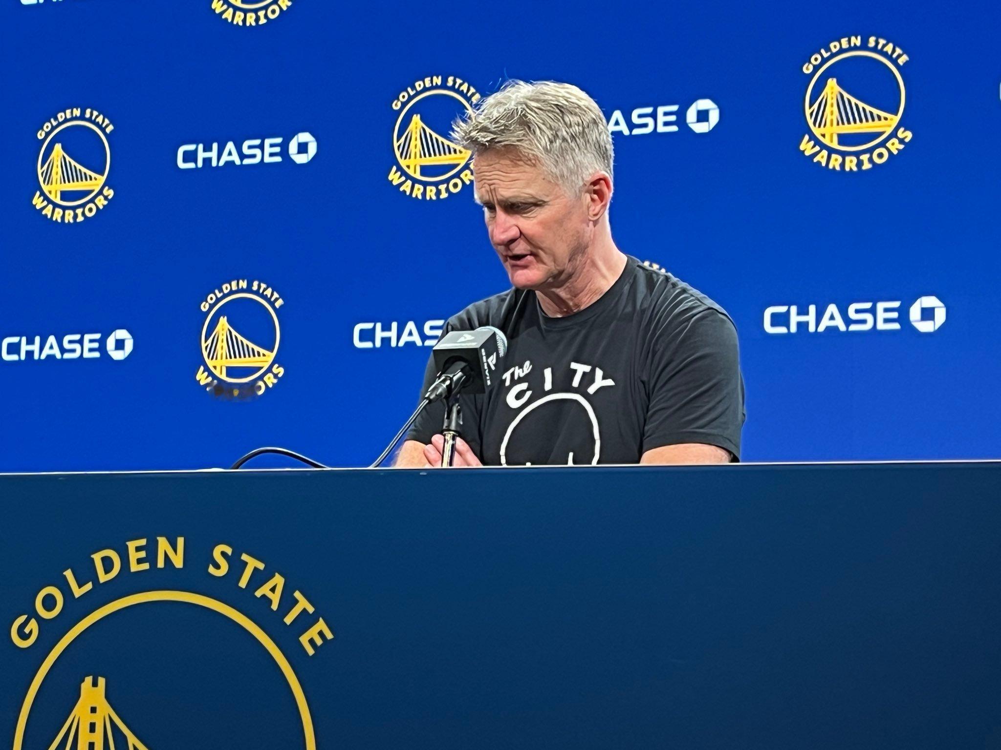 “我认为梅尔顿今年会经常出现在我们的赛季末阵容中。他的防守非常出色。他可以胜任两