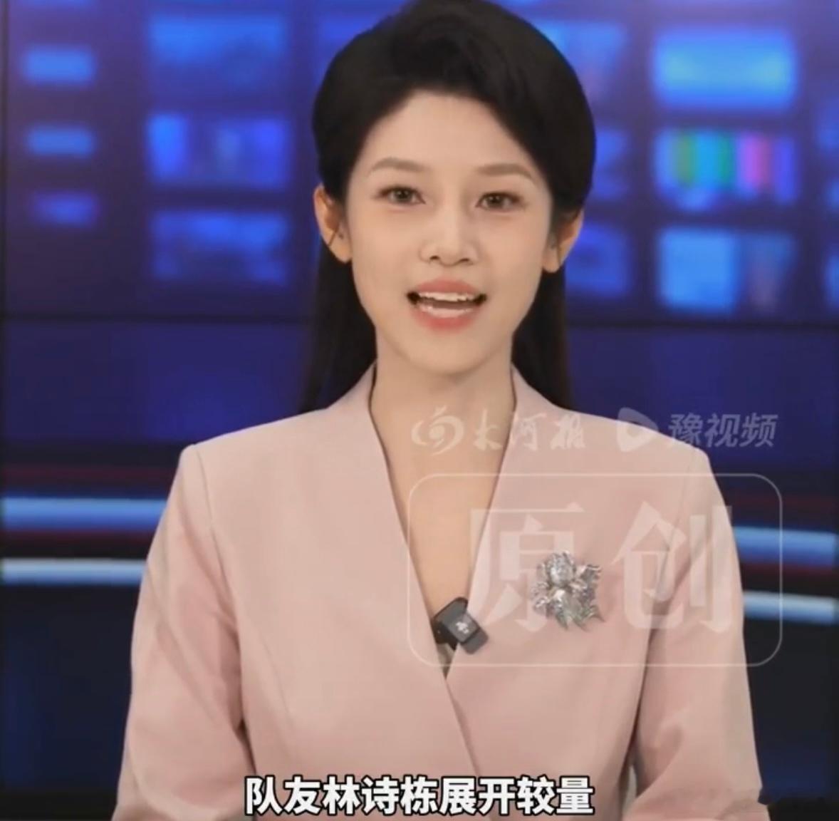 阅读理解：4天12场鏖战让林诗栋疲态尽显，卫冕冠军王楚钦将于他的的队友林诗栋展开