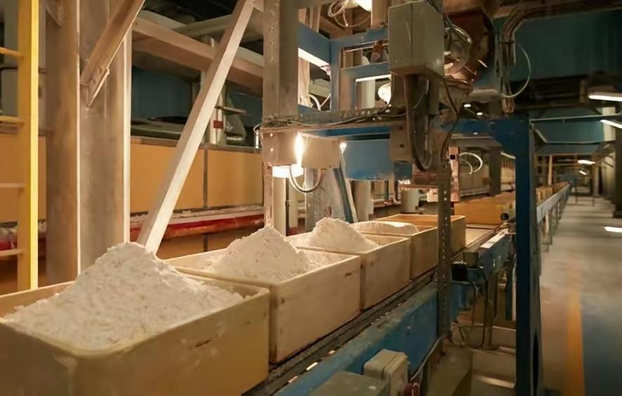 澳洲没想到自己花重金挖走中国稀土团队，以为能终结这个稀土霸权，结果却发现中国早就